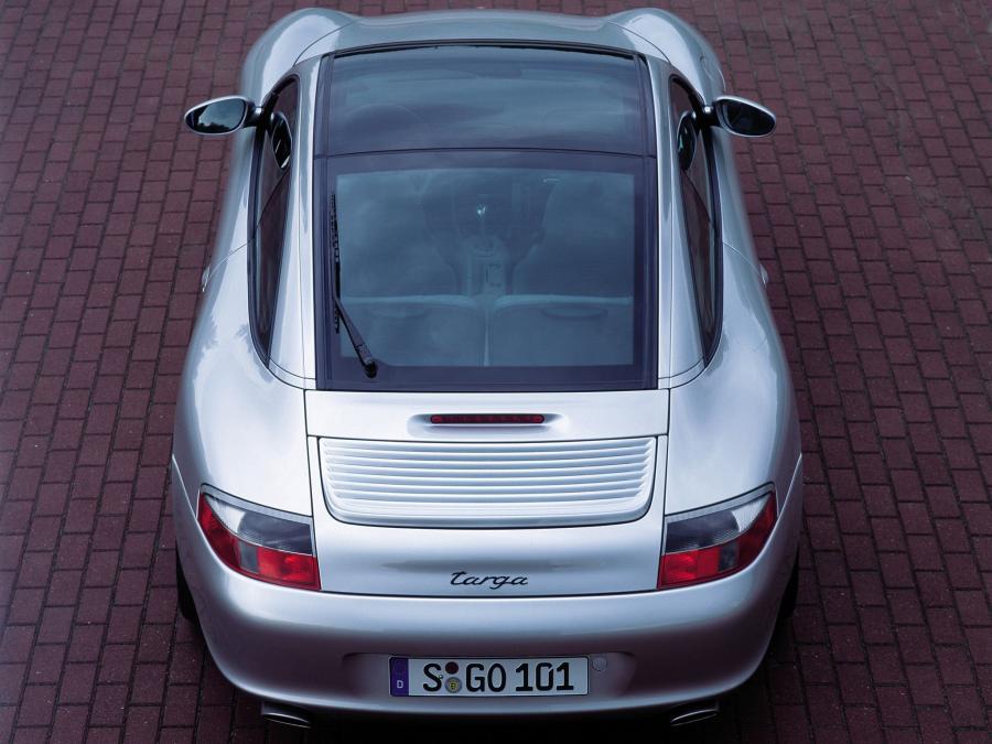  Porsche 911 Targa 2001 года  (фото 18 из 50)
